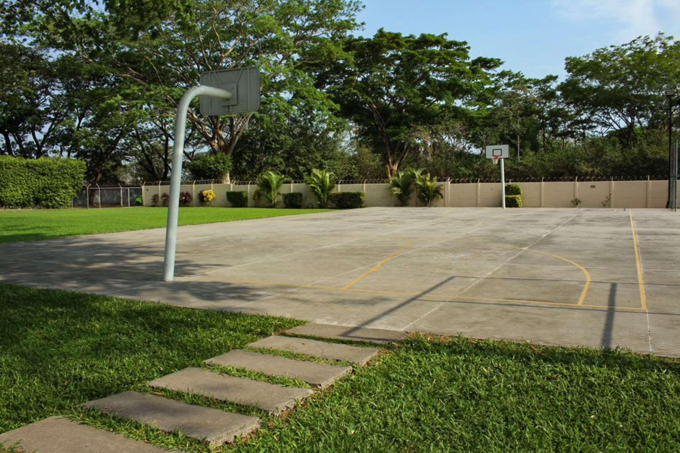 Quality Hotel Real Aeropuerto San Salvador San Luis Екстер'єр фото