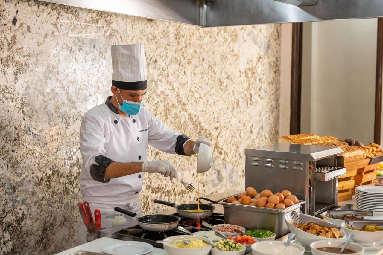 Quality Hotel Real Aeropuerto San Salvador San Luis Екстер'єр фото