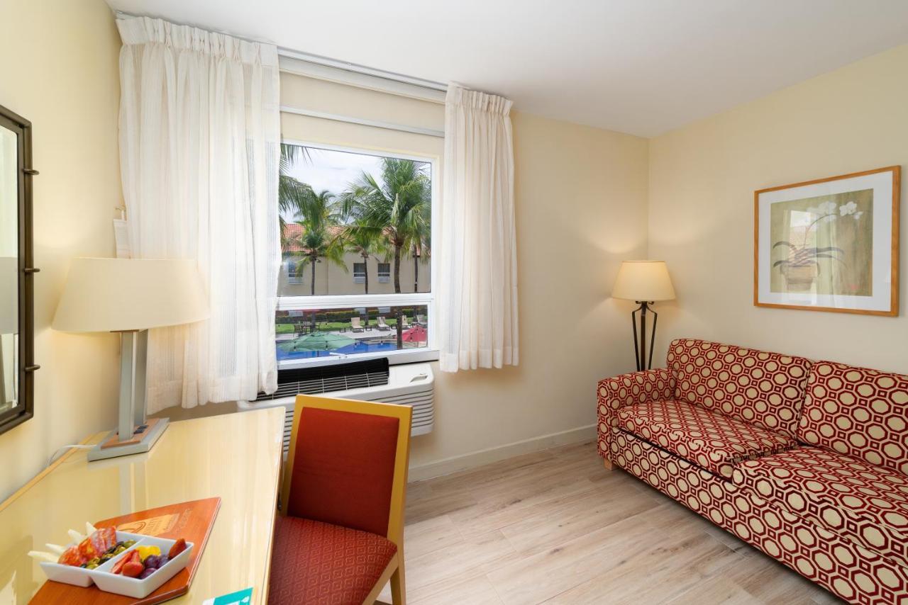 Quality Hotel Real Aeropuerto San Salvador San Luis Екстер'єр фото