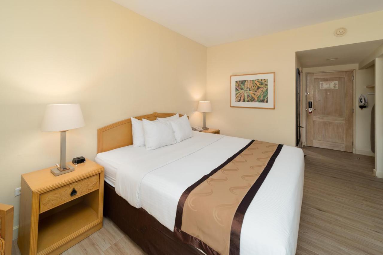Quality Hotel Real Aeropuerto San Salvador San Luis Екстер'єр фото