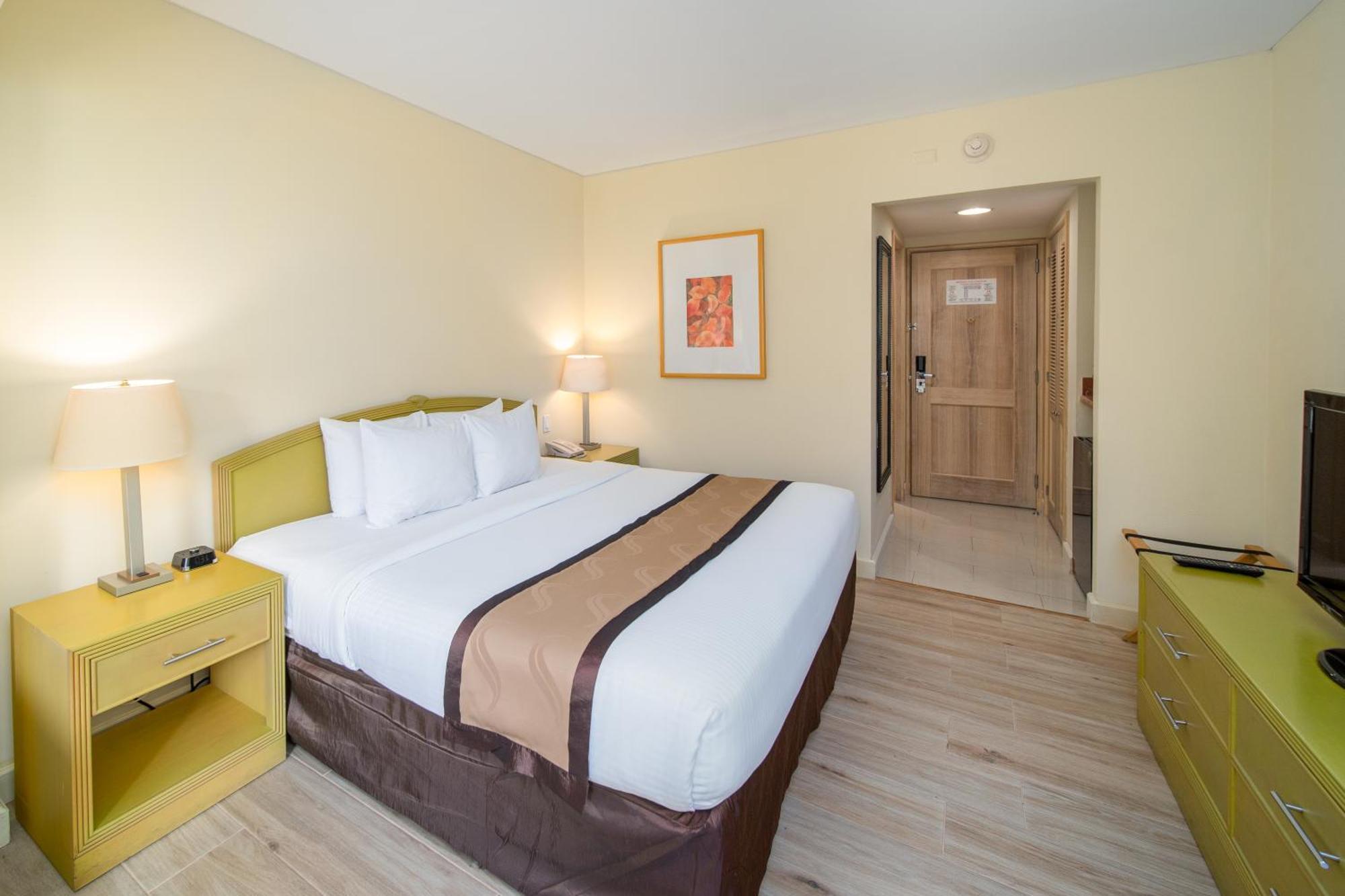 Quality Hotel Real Aeropuerto San Salvador San Luis Екстер'єр фото