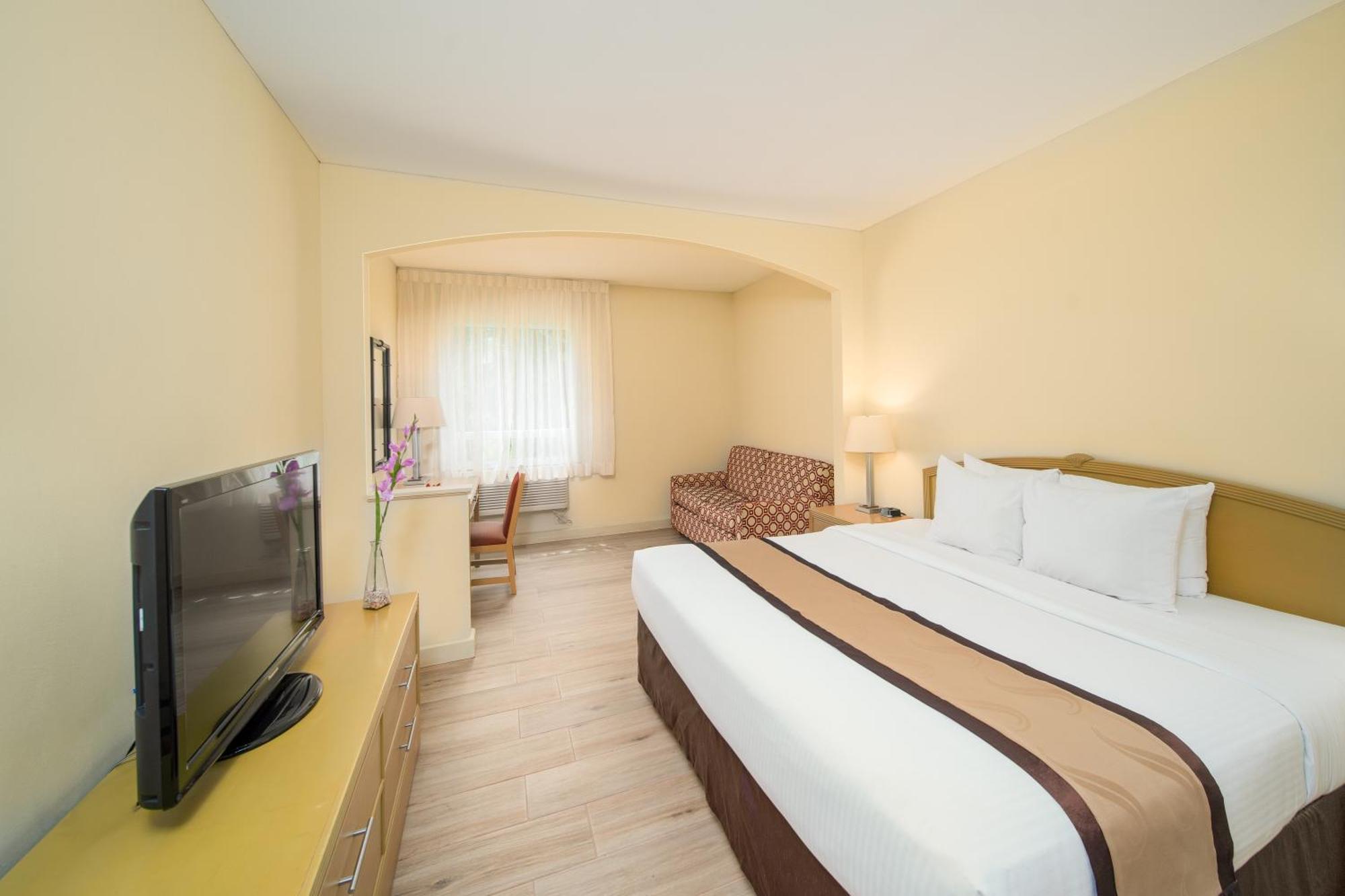 Quality Hotel Real Aeropuerto San Salvador San Luis Екстер'єр фото